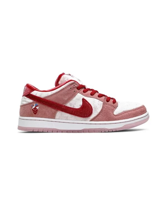 Nike SB Dunk Low StrangeLove Skateboards